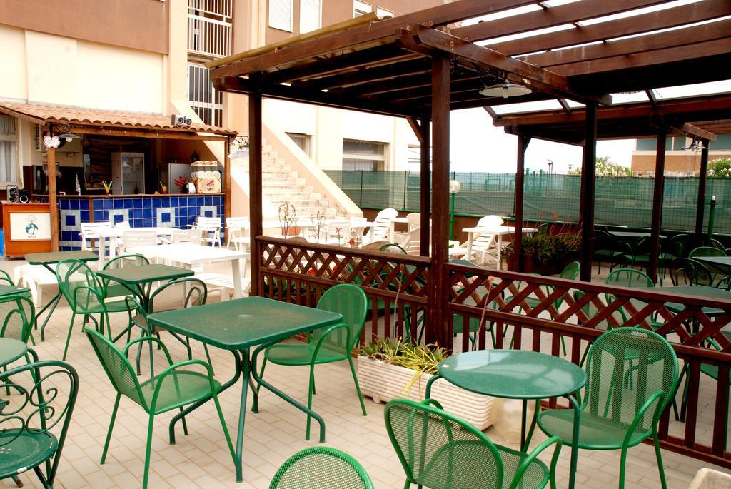 Hotel Scacciapensieri Nettuno Zewnętrze zdjęcie