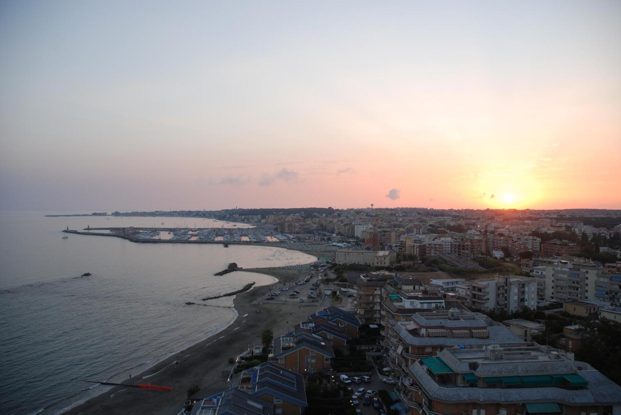 Hotel Scacciapensieri Nettuno Zewnętrze zdjęcie