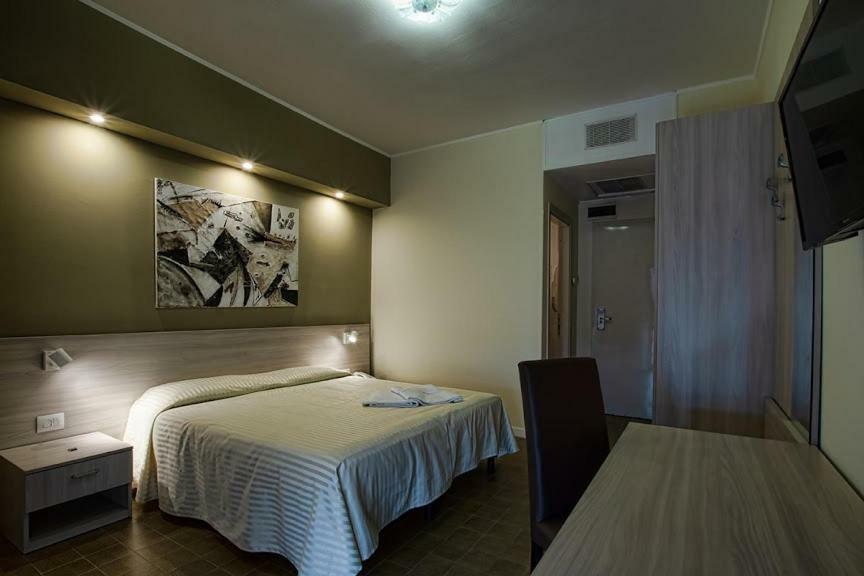 Hotel Scacciapensieri Nettuno Zewnętrze zdjęcie