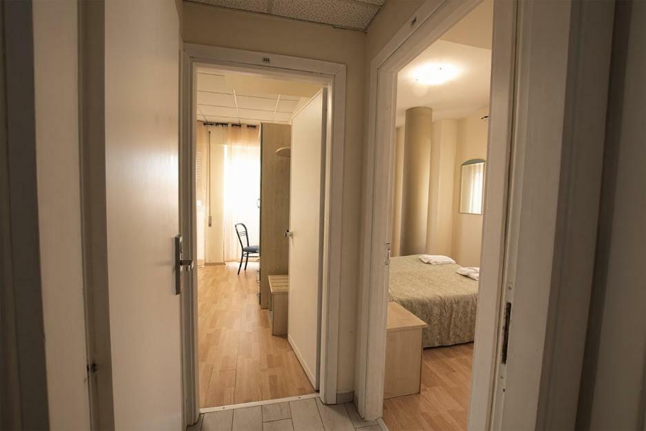 Hotel Scacciapensieri Nettuno Zewnętrze zdjęcie