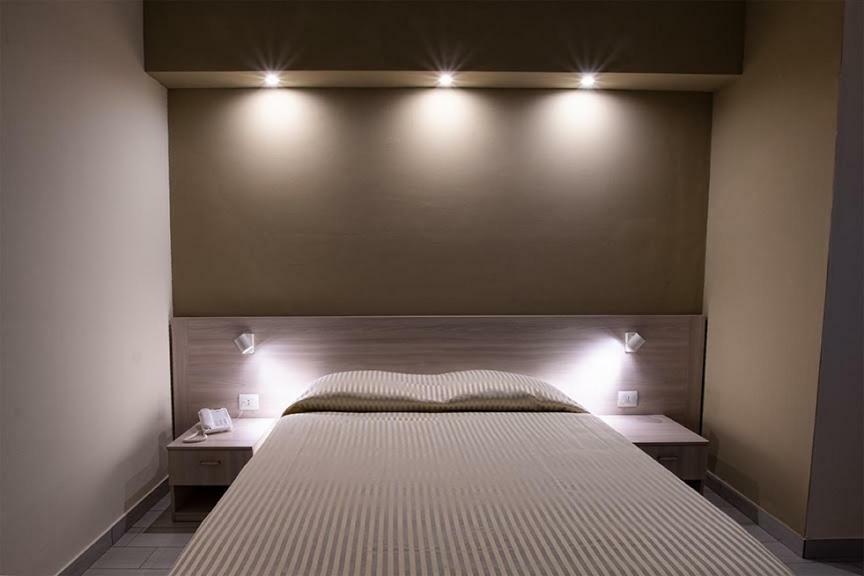 Hotel Scacciapensieri Nettuno Zewnętrze zdjęcie