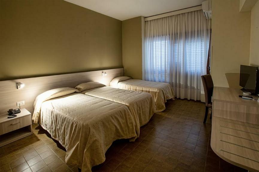 Hotel Scacciapensieri Nettuno Zewnętrze zdjęcie
