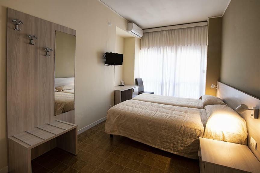 Hotel Scacciapensieri Nettuno Zewnętrze zdjęcie